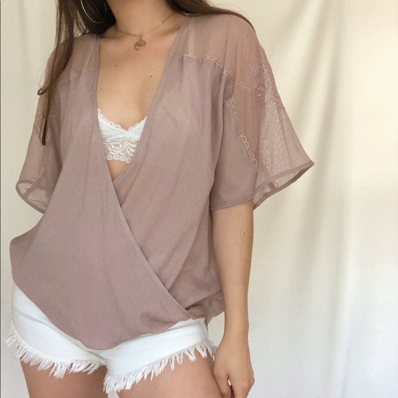 Wrapped front Top - Picture 3 of 8